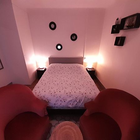 La Chaloupe 4 Bed & Breakfast Thiers Luaran gambar