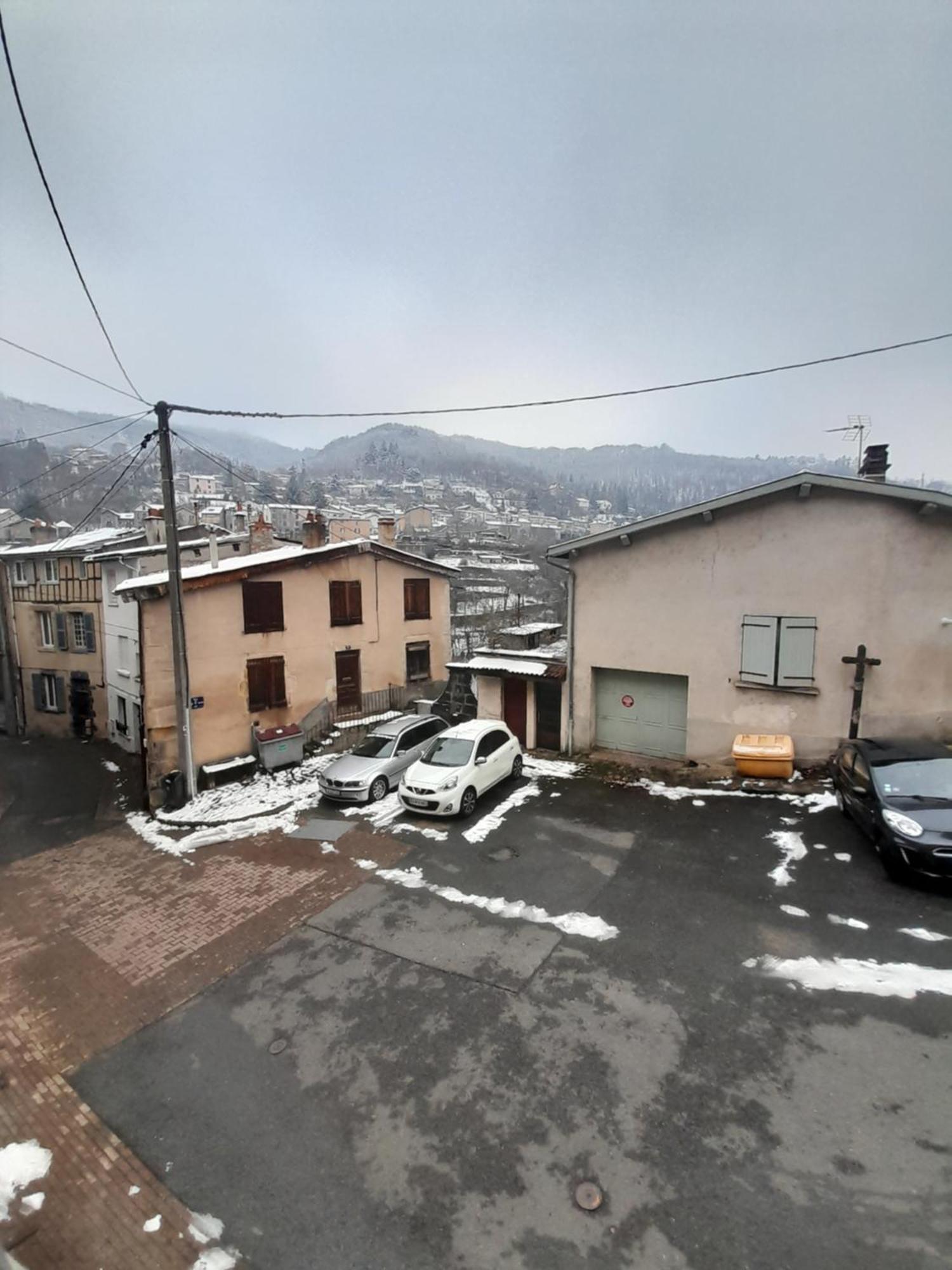 La Chaloupe 4 Bed & Breakfast Thiers Luaran gambar